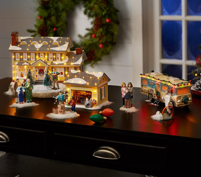 National Lampoon's Christmas Vacation - Griswold Holiday House - Art Of Entertainment