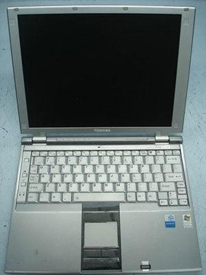 Toshiba R200 Pentium M 1.3GHz 768mb 60GB 12" WIFI Laptop